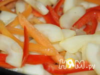 Приготовление куриного филе с овощами в соусе: шаг 9