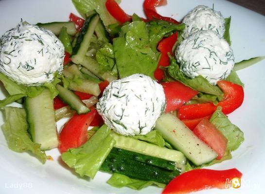 Рецепт Овощной салатик с шариками