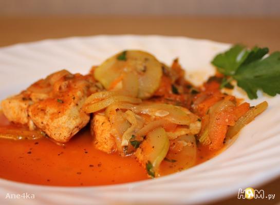 Рецепт Курица с кабачками в томатном соусе