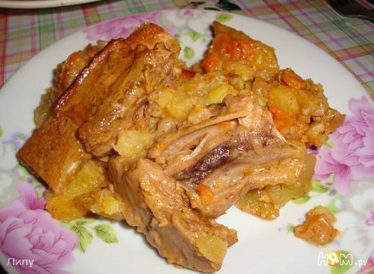 Рецепт Тушеный картофель со свиными ребрышками в сметане