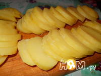 Приготовление запеканки картофельной с фрикадельками: шаг 4