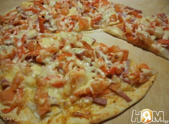 Рецепт Пицца с ветчиной и болгарским перцем