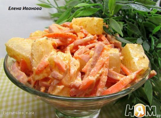 Салат из ананасов с  корейской морковью