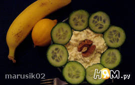 Салат с бананами и грецкими орехами (майонезный)