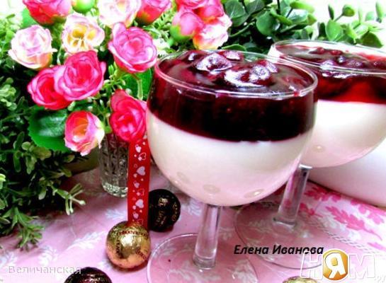 Рецепт Панакота ванильная с конфитом из вишни