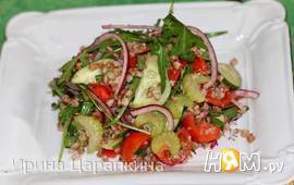 Овощной салат с гречкой