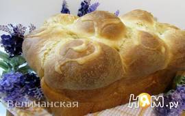 Сдобный хлеб с узором