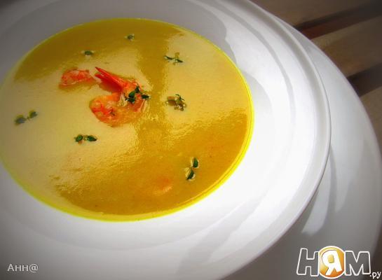 Рецепт Картофельный крем-суп с креветками и имбирём