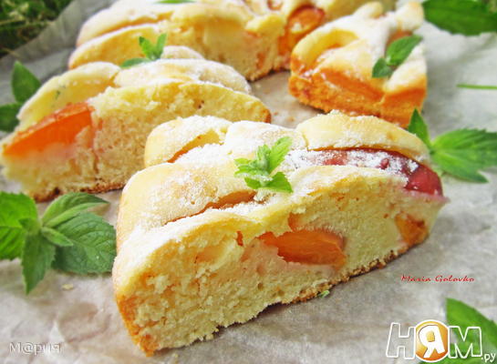 Рецепт Бисквитный пирог с нектарином