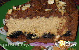 Шоколадный творожный пирог с черносливом 