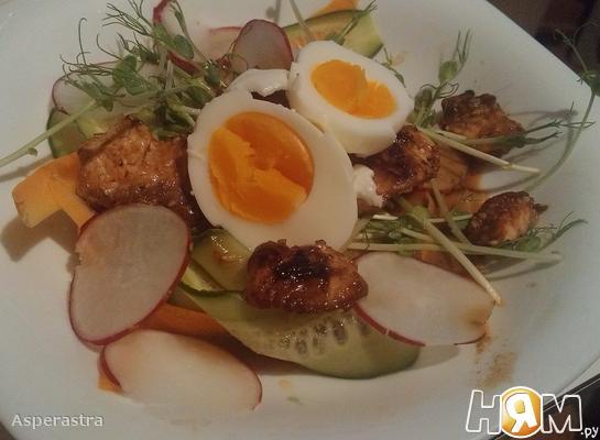 Рецепт Стилизованный паназиатский теплый салат с лососем