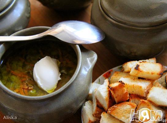 Рецепт Суп с зеленым горошком в горшочке