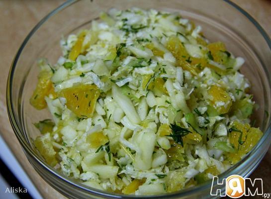 Рецепт Салат с капустой и апельсинами