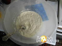 Приготовление сырных маффин: шаг 1