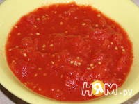 Приготовление куриных тефтелей в томатном соусе: шаг 4