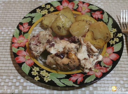 Рецепт Курица с картошкой и клюквой