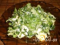 Приготовление легкого салата с кунжутом: шаг 1