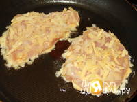 Приготовление куриной грудки в яично-сырной корочке: шаг 6