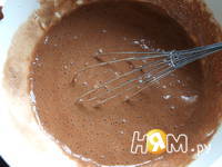 Приготовление шоколадного пирога с шариками: шаг 7