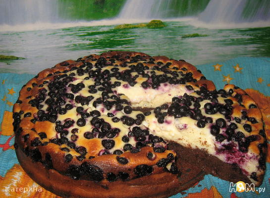 Шоколадный творожный пирог с черникой