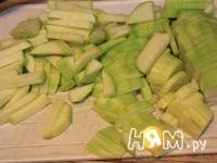Приготовление пудинга из кабачка и яблока: шаг 1