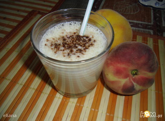 Молочно-персиковый коктейль