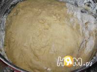 Приготовление пирога со сливами: шаг 3