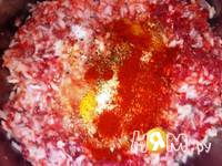 Приготовление тефтелей в томатном соусе: шаг 2