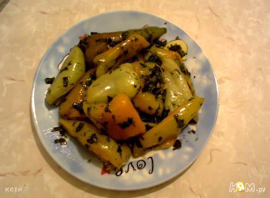 Рецепт Тушеный перец болгарский со свежей зеленью