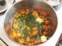 Приготовление супа-пюре из моркови и шпината: шаг 3