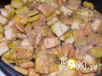 Приготовление салата из баклажан и сладкого перца: шаг 7