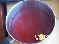 Приготовление напитка из калины с мятой и медом: шаг 5