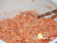 Приготовление тефтелей из семги  в томатном сойсе: шаг 4