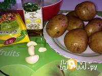 Приготовление  картошки с кунжутом и соусом: шаг 2