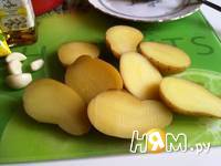 Приготовление  картошки с кунжутом и соусом: шаг 3