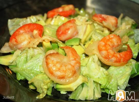 Рецепт Зеленый салат с креветками в кляре