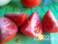 Приготовление сырного салата в помидорных лодочках: шаг 7