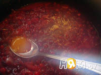 Приготовление соуса клюквенного: шаг 4