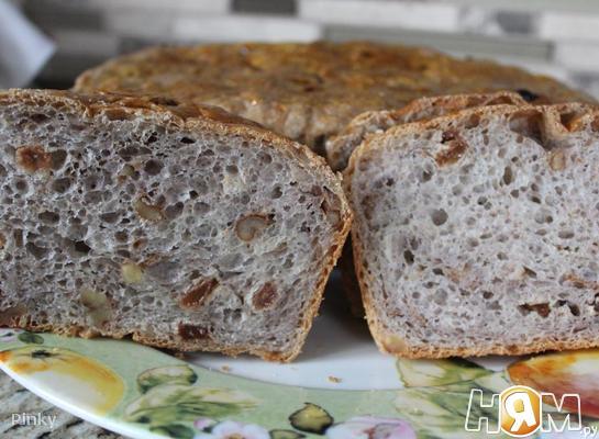 Рецепт Хлеб с орехами и изюмом