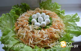 Салат с перепелиными яйцами  "Гнездо глухаря"