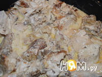 Приготовление рецепта Банош с курицей в сметанном соусе: шаг 3