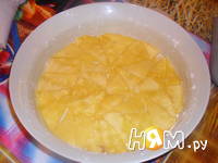 Приготовление шарлотки со свежими ананасами: шаг 2