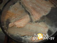 Приготовление сливочного супа с лососем: шаг 1
