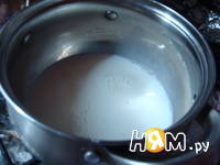 Приготовление имбирного чая с молоком: шаг 1