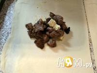 Приготовление рецепта Мешочки с индейкой и сыром бри: шаг 4