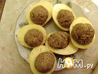 Приготовление яиц фаршированных орехами: шаг 8