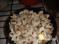 Приготовление картофельного рулета с грибами: шаг 8