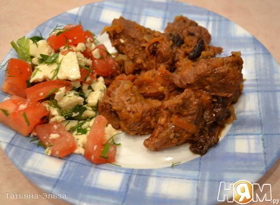 Рецепт Мясо с черносливом и изюмом