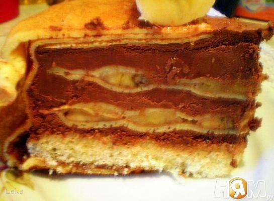 Блинный торт с бананами и шоколадом